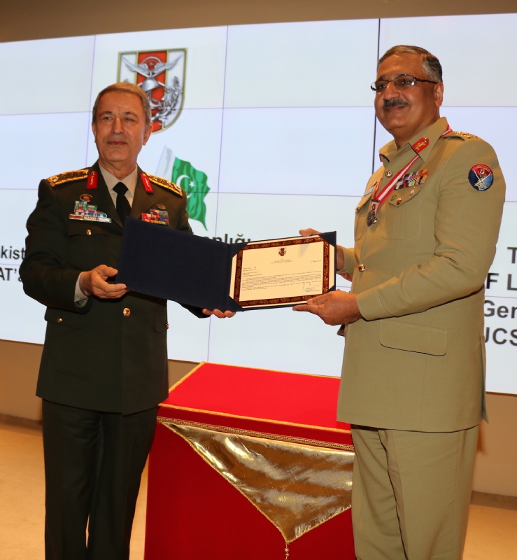 Pakistan’s top military commander visits Turkey to fortify relations