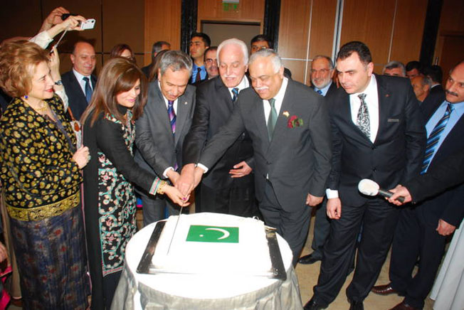High profile events mark the beginning of Pakistan Cultural Week
