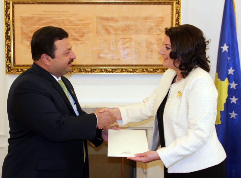 Special Envoy of Pakistan visits Kosovo Signs joint communique on establishment of diplomatic relations, meets the leadership, business community